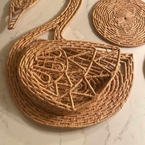 Vintage Woven Swan Wall Decor 3-piece - Picture 5 of 6